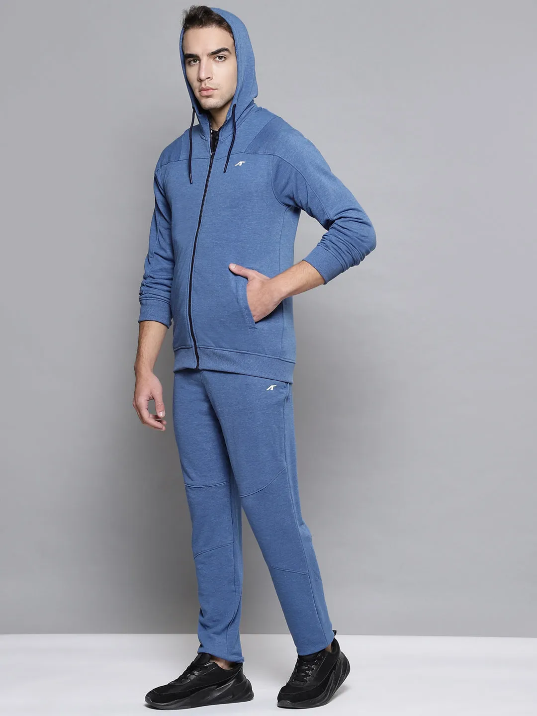 Alcis Men Blue Solid Tracksuits