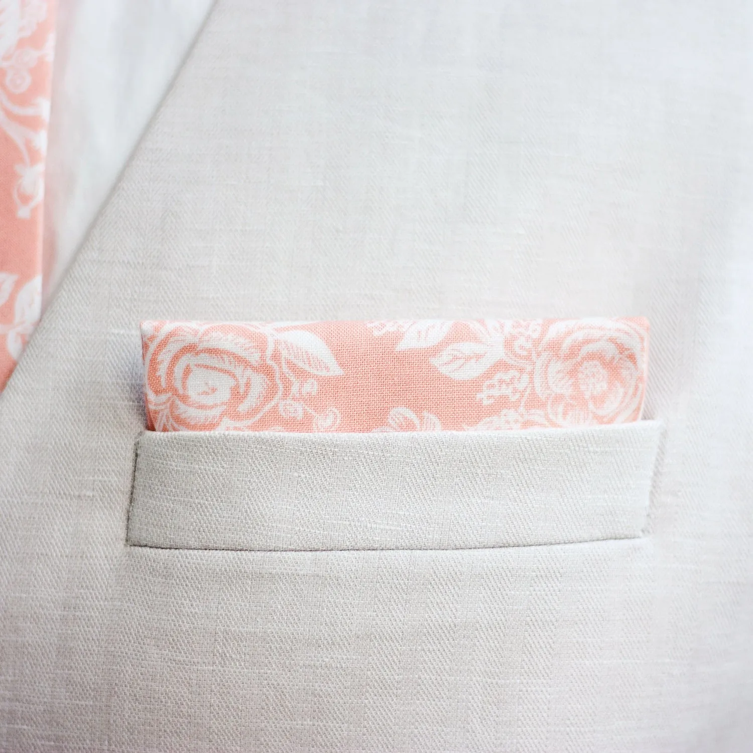 Boy's Bow Tie / Peach Toile