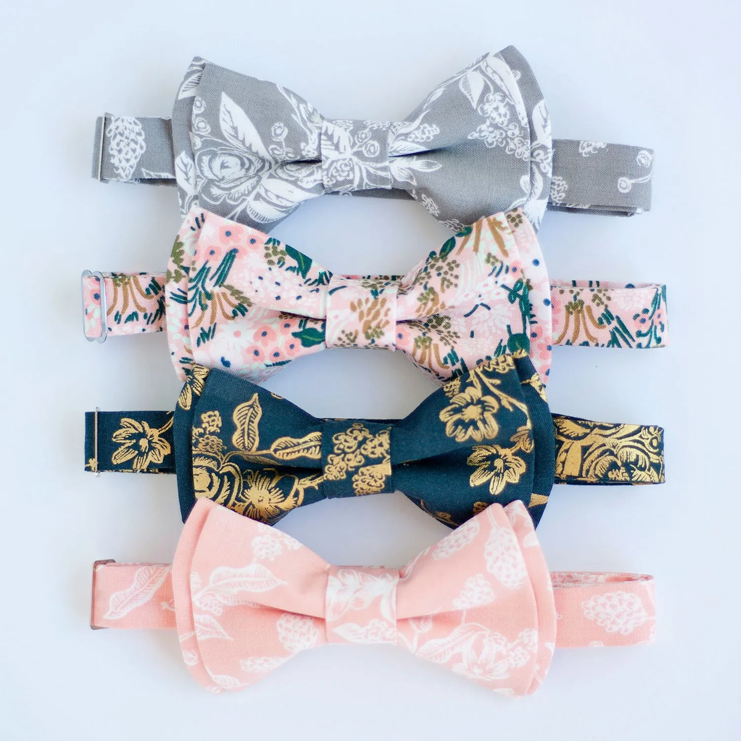 Boy's Bow Tie / Peach Toile