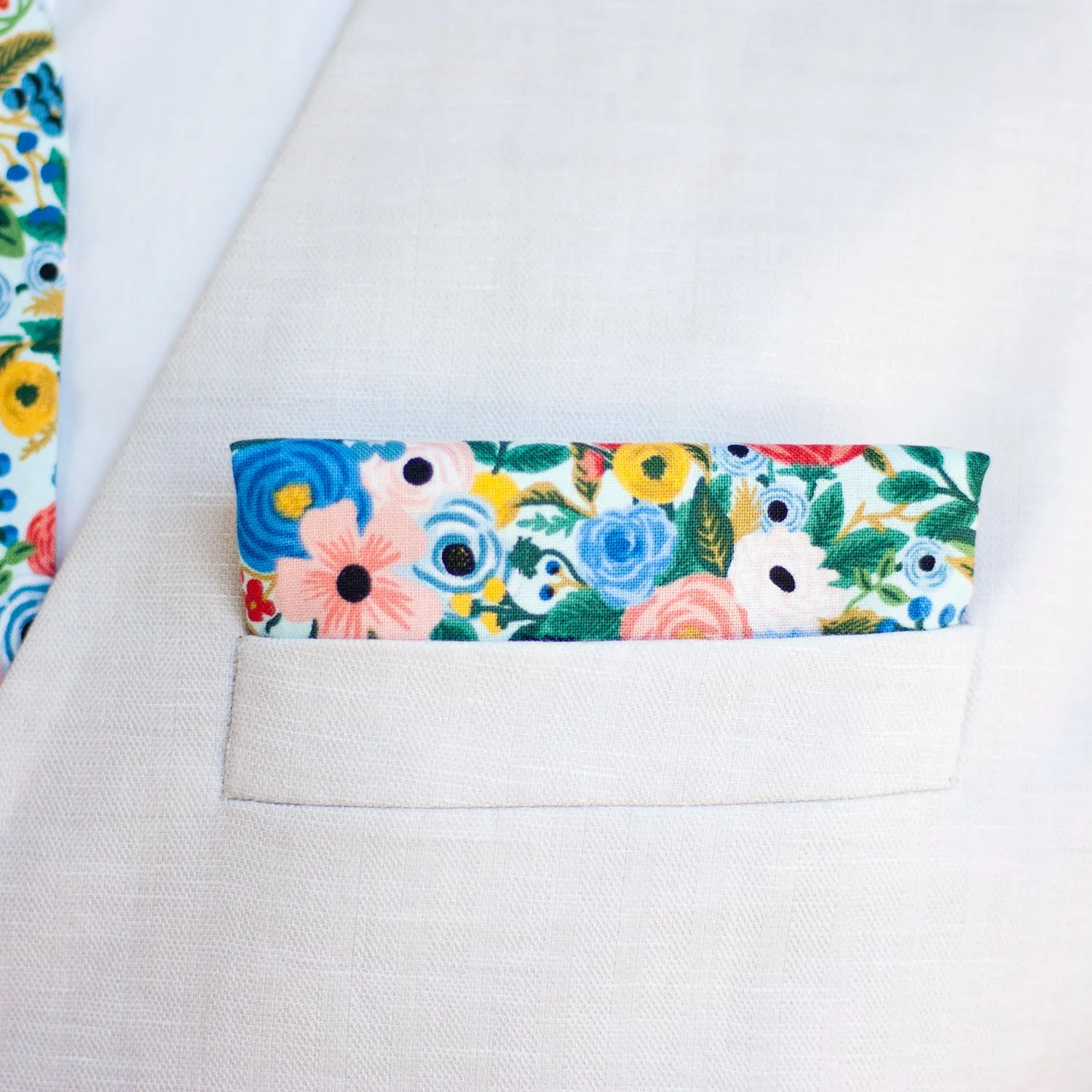 Boy's Bow Tie / Petite Garden Party In Blue