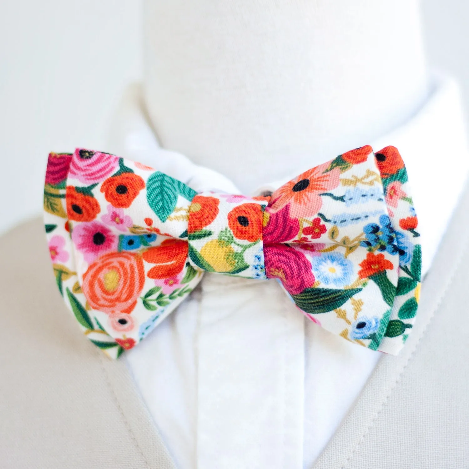 Boy's Bow Tie / Petite Garden Party In Cream