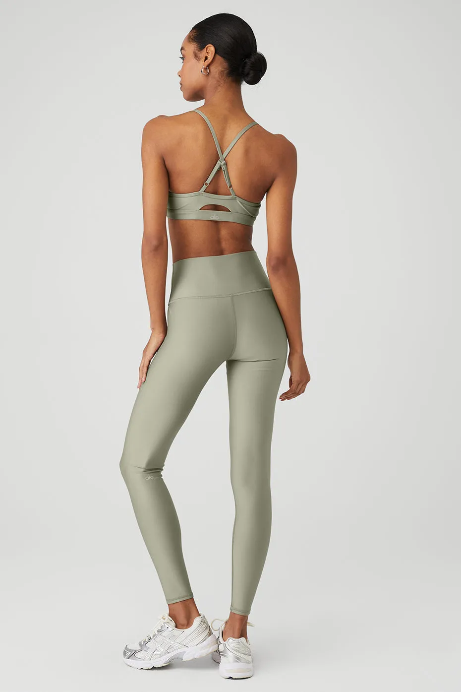 Intrigue Bra & High-Waist Airlift Legging Set