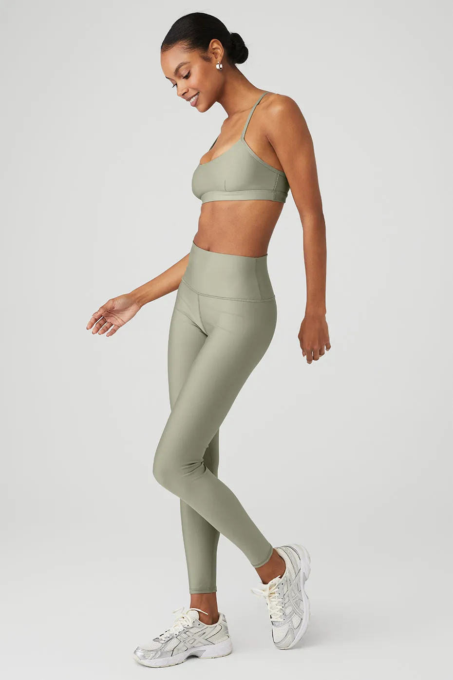 Intrigue Bra & High-Waist Airlift Legging Set