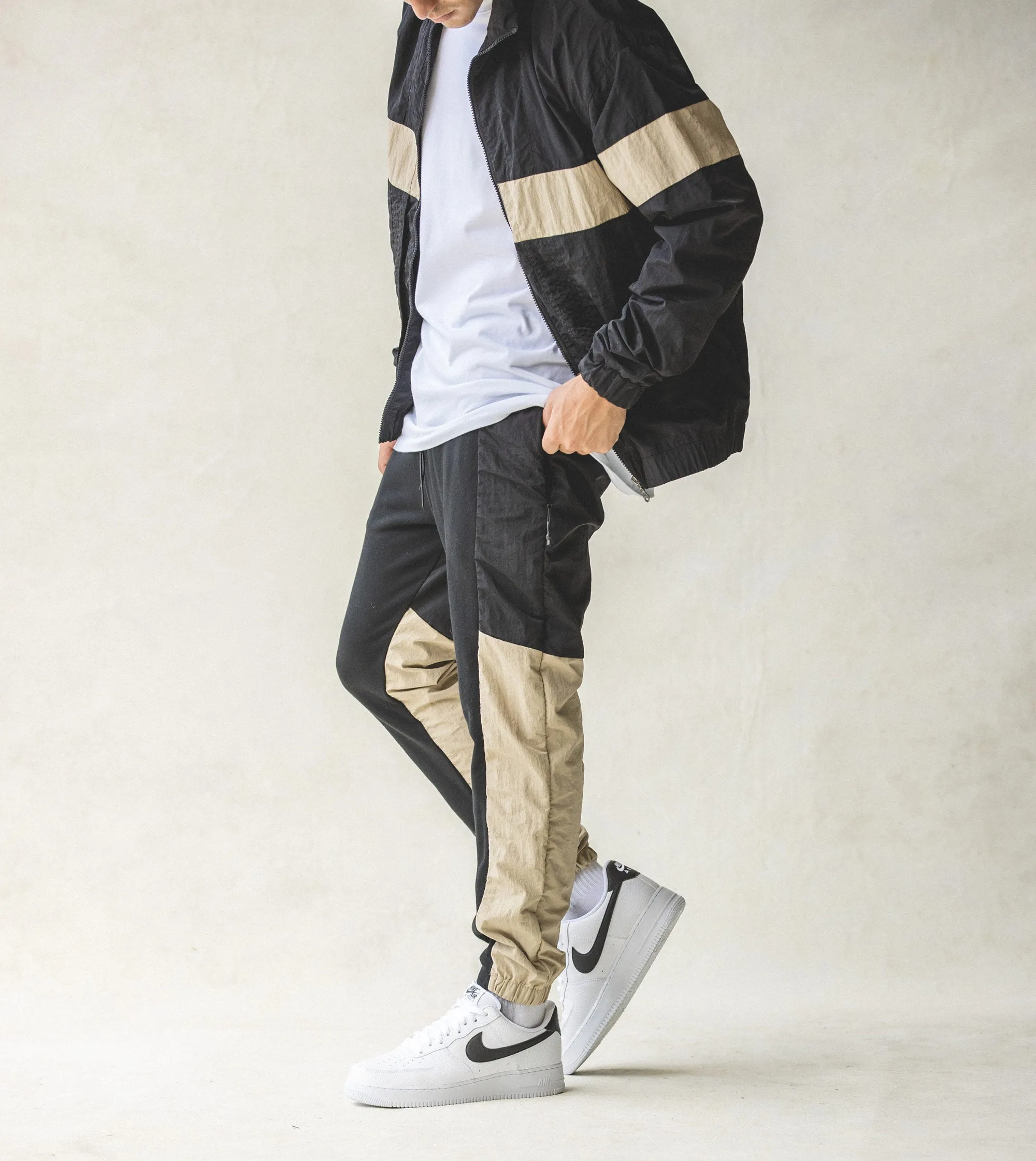 Jumpa Track Jogger Black/Dk Tan