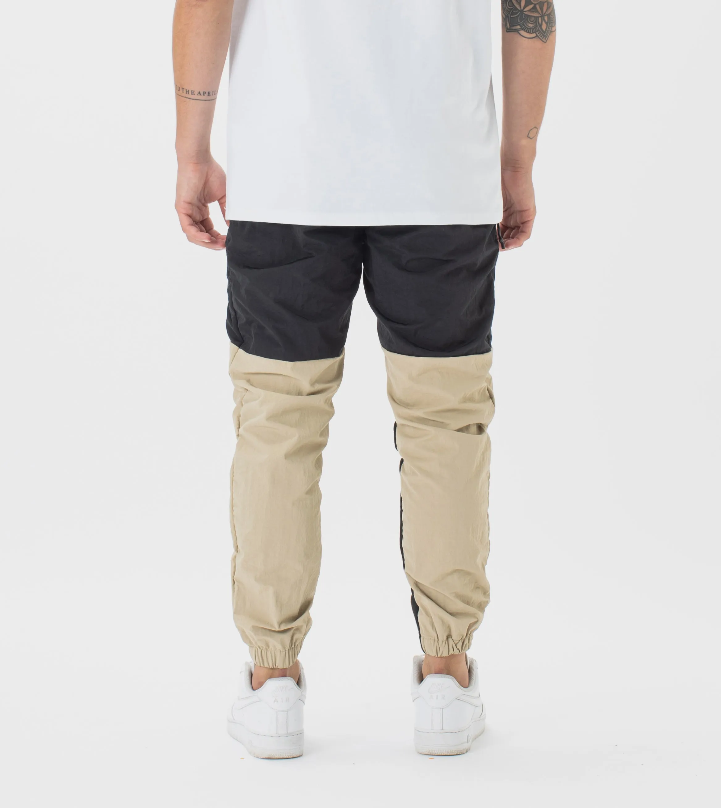 Jumpa Track Jogger Black/Dk Tan