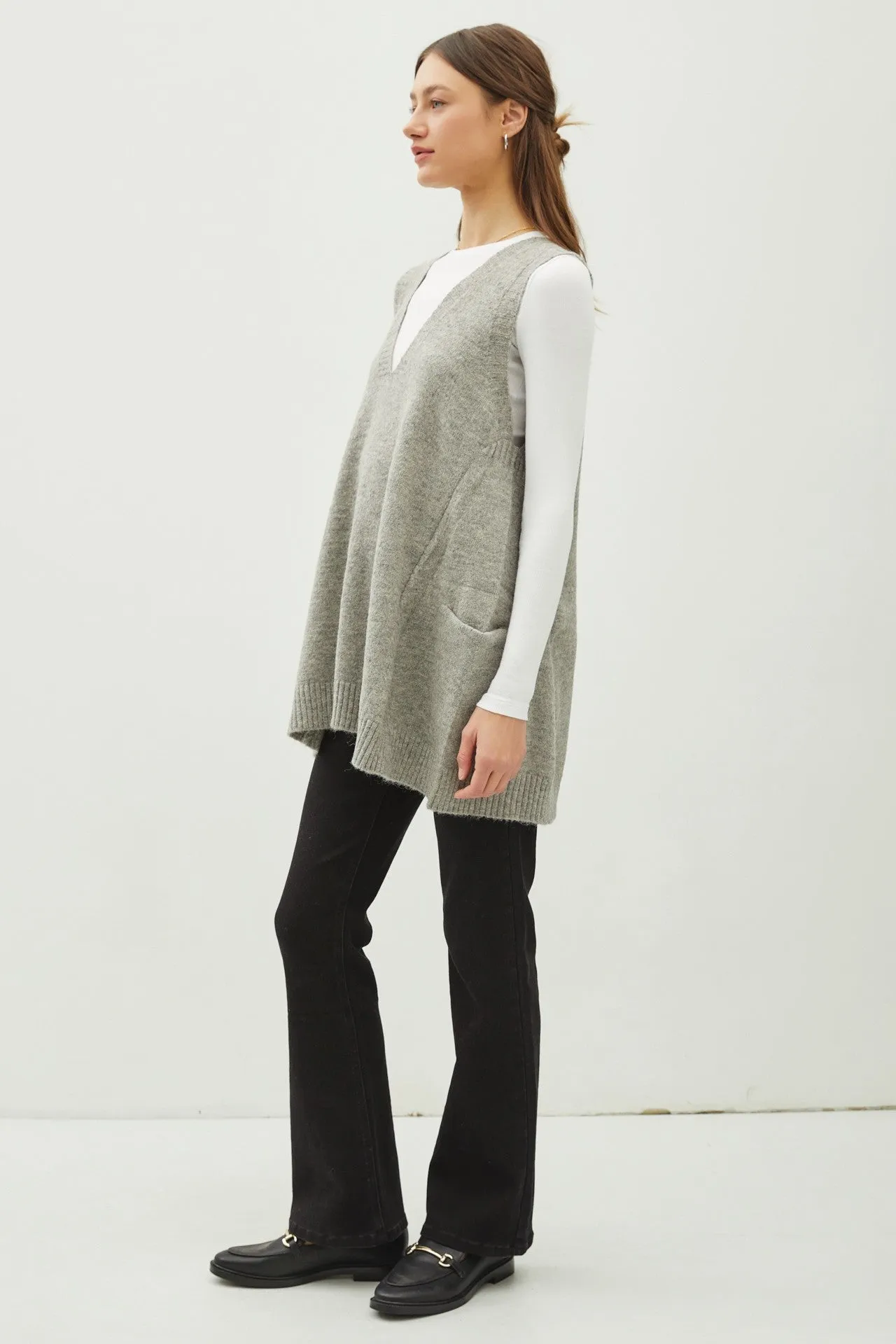 OVERSIZE V-NECK LONG SWEATER VEST