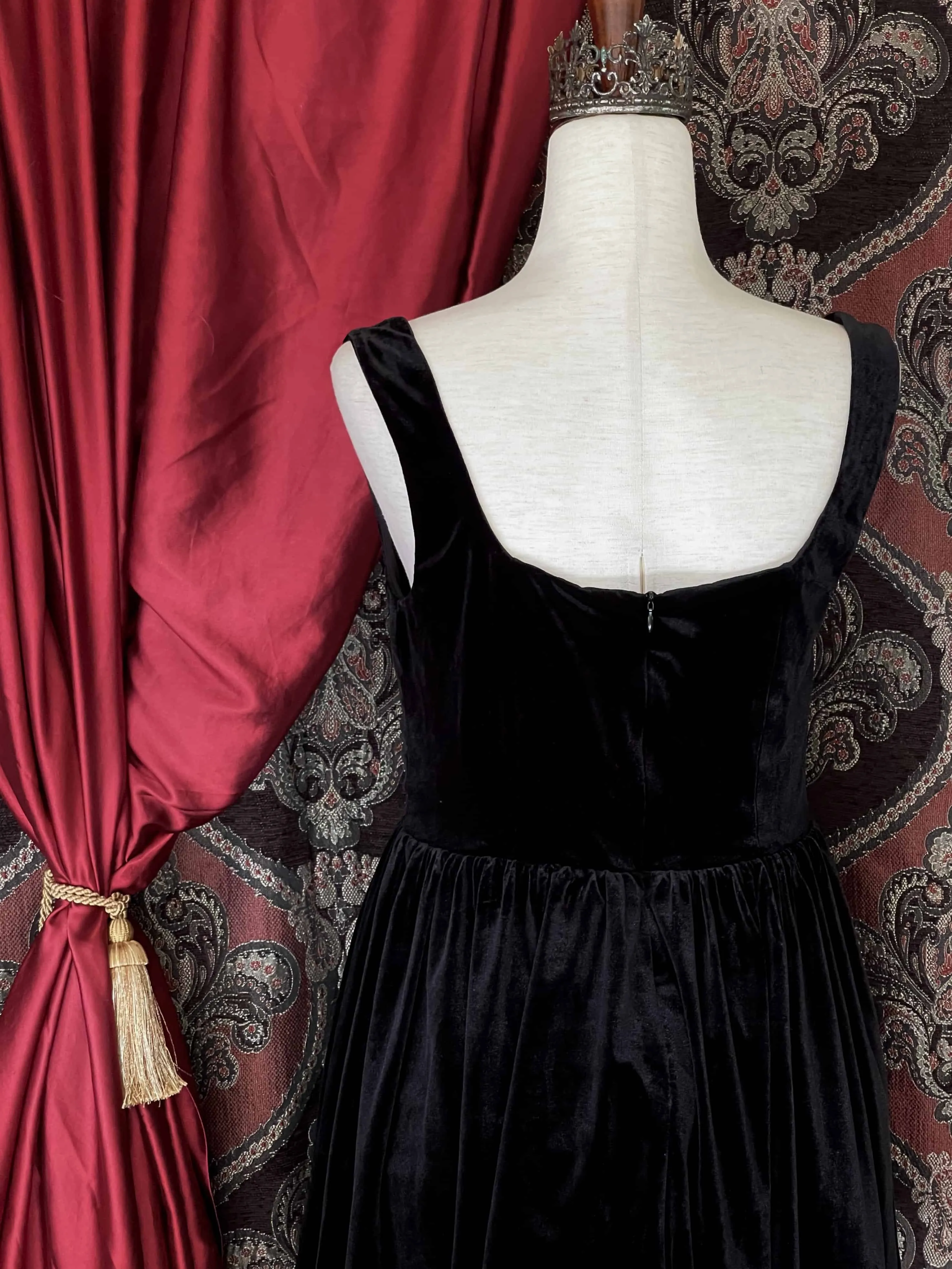 Renaissance & Tudor Era Pleated Velvet Mini Dress in Gothic Black