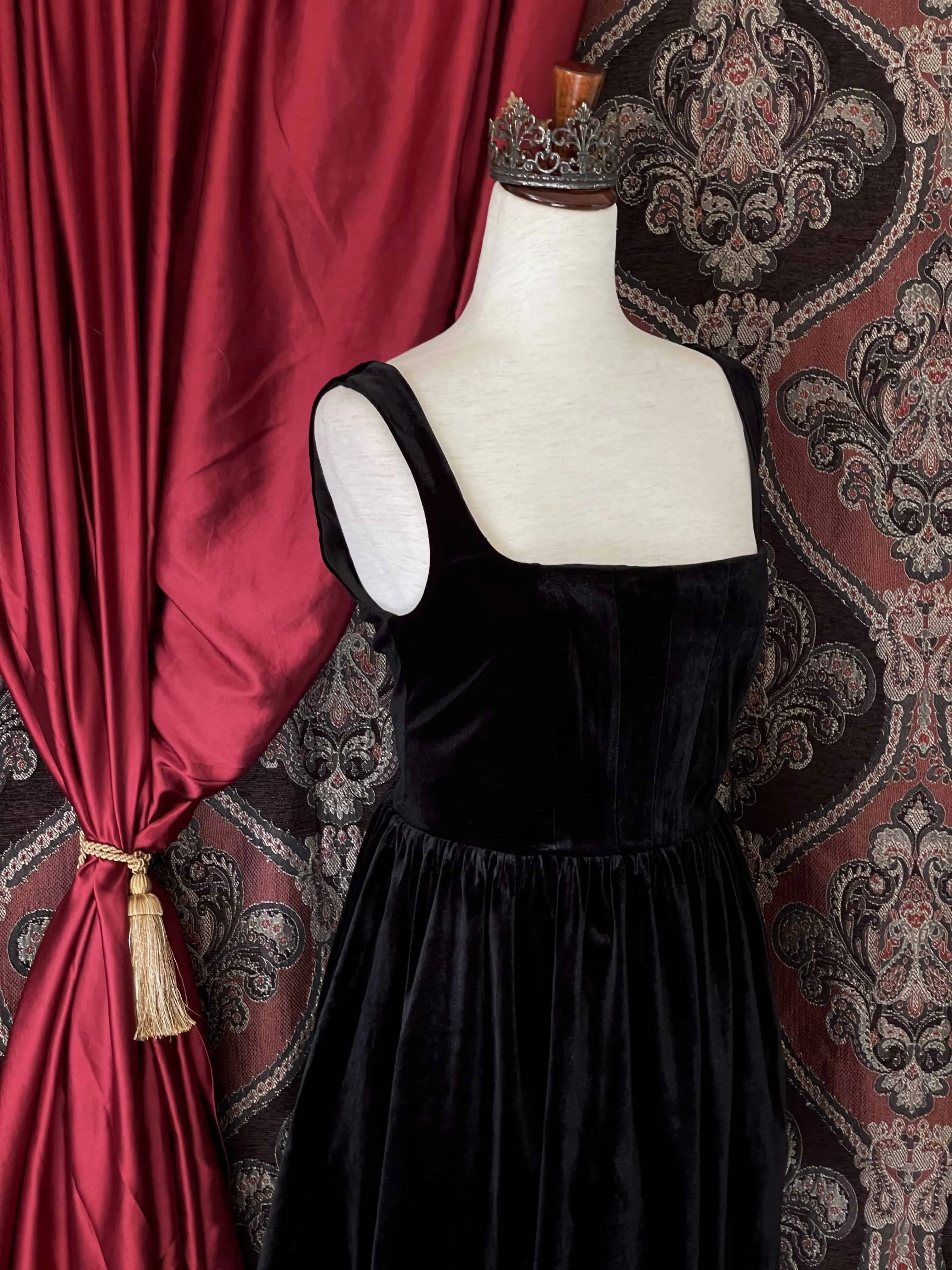 Renaissance & Tudor Era Pleated Velvet Mini Dress in Gothic Black