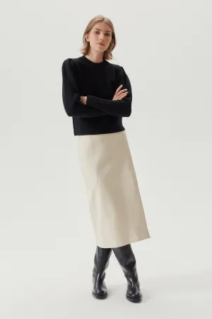 The Merino Wool Sweater with pinces