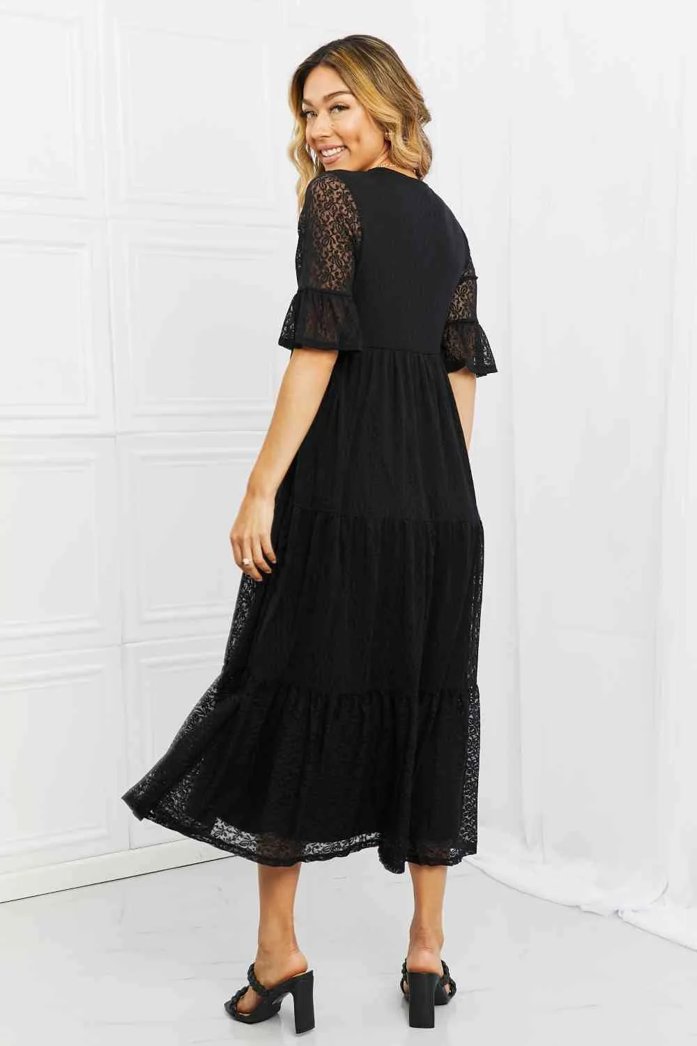 Women's P & Rose Lovely Lace Full Size Tiered Dress