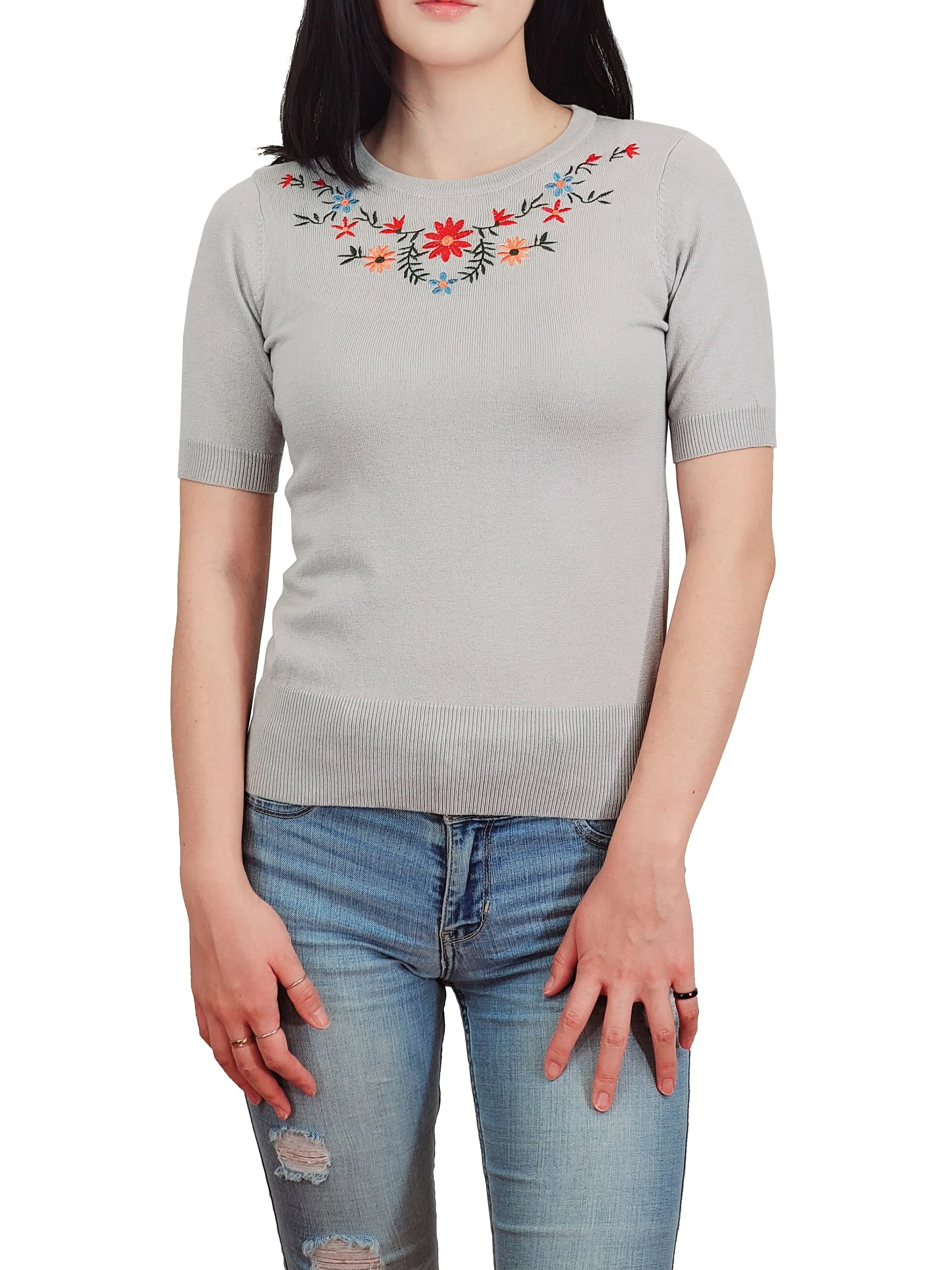 YEMAK Women's Daisy Flower Embroidered Crewneck Casual Knit Pullover Sweater MK3664EMBO (S-L)